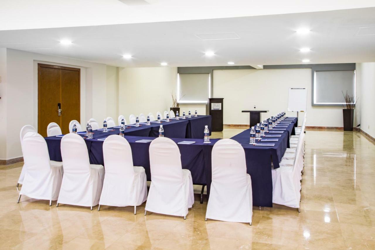 Imperio De Angeles Executive Leon Poliforum Eksteriør bilde