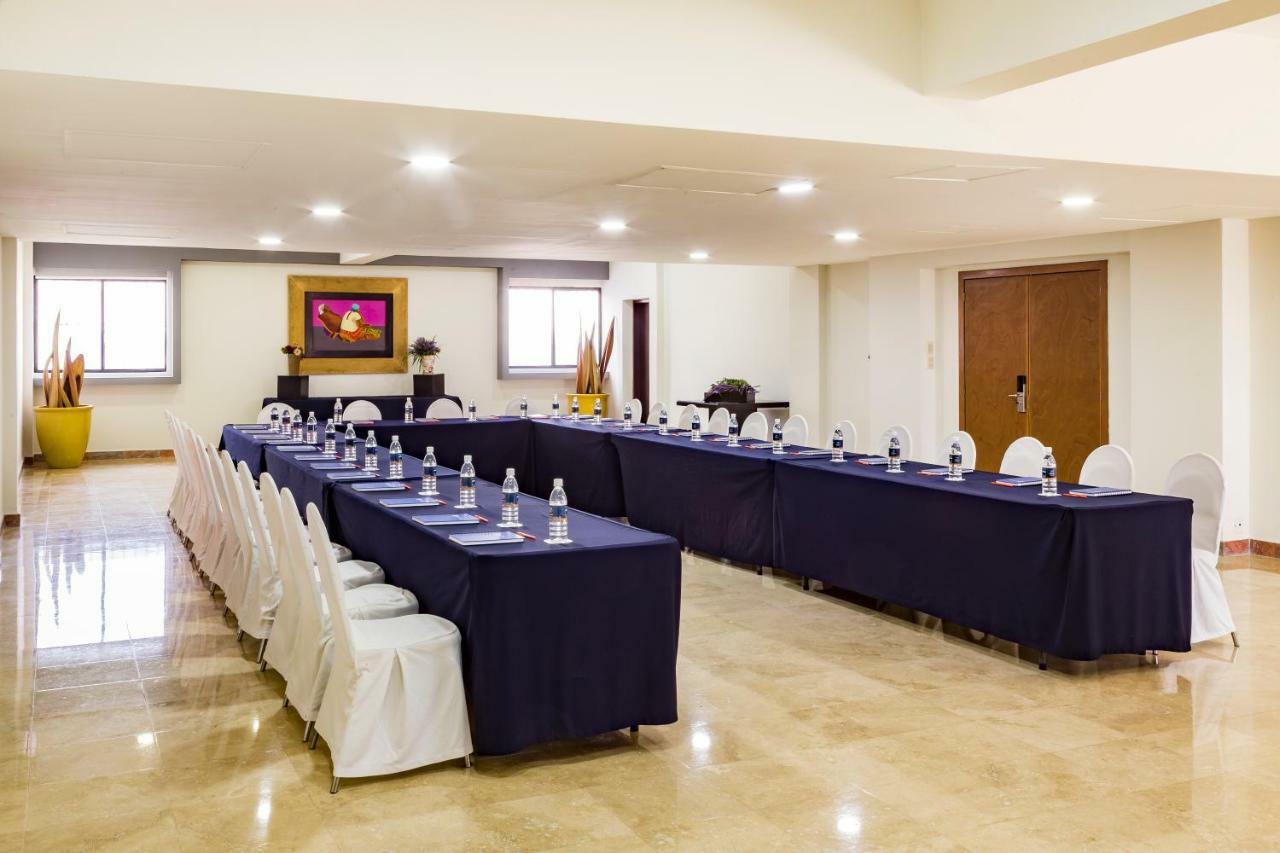 Imperio De Angeles Executive Leon Poliforum Eksteriør bilde
